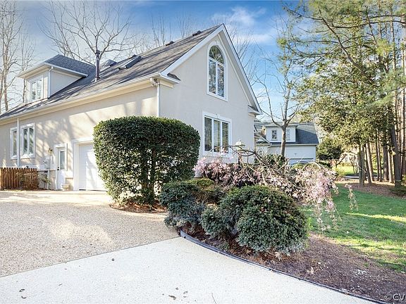3rd image of 6107 Treyburn Way
