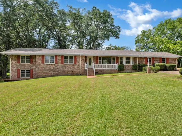 301 W Ridgewood Rd, Jasper, AL 35504