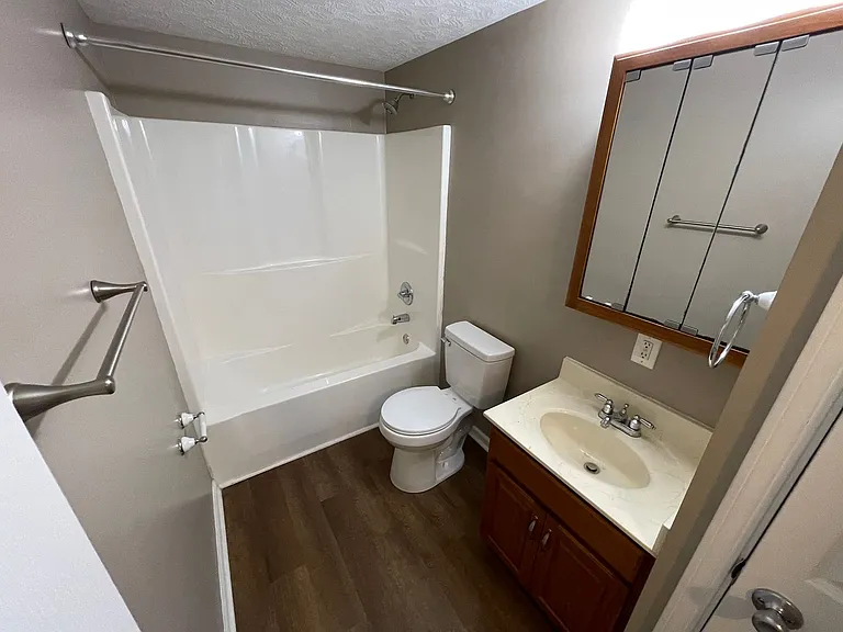 2274 Hempridge Rd — Photo 13