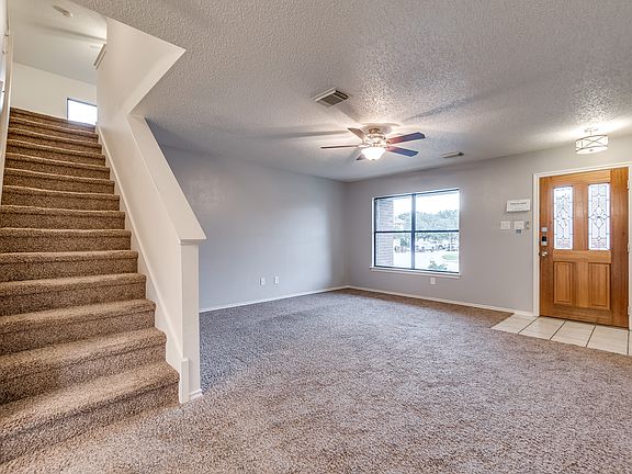 4th image of 1315 Carmel Oaks
