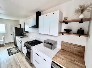 (Undisclosed Address), Los Angeles, CA 90044