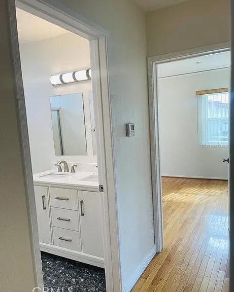 1422 Spazier Ave — Photo 12