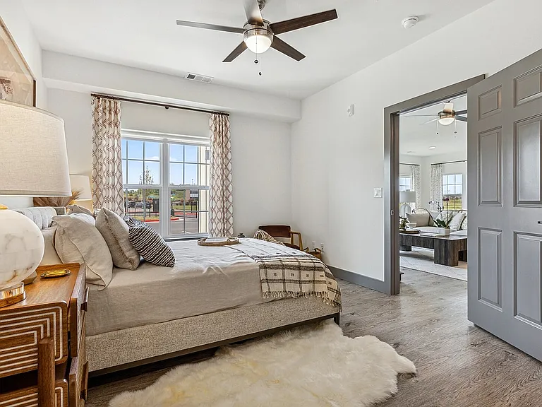 Model Main Bedroom