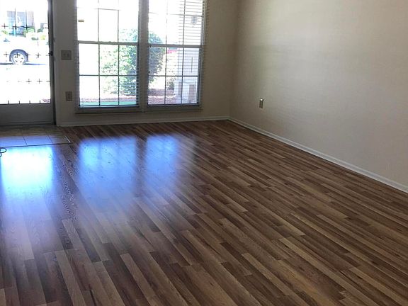 5th image of 17409 N 102nd Dr