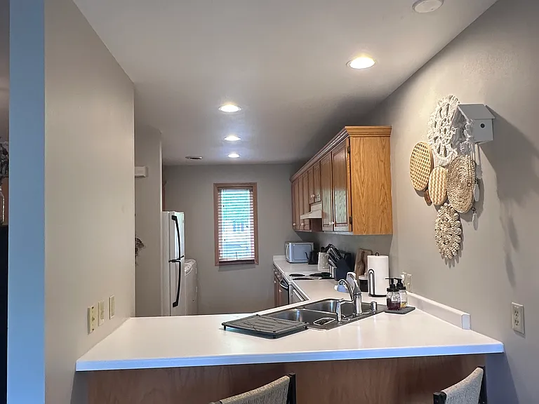 442 Meadowridge Cir — Photo 10