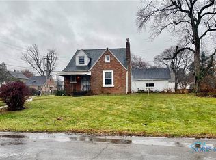 3041 Schneider Rd, Toledo, OH 43614