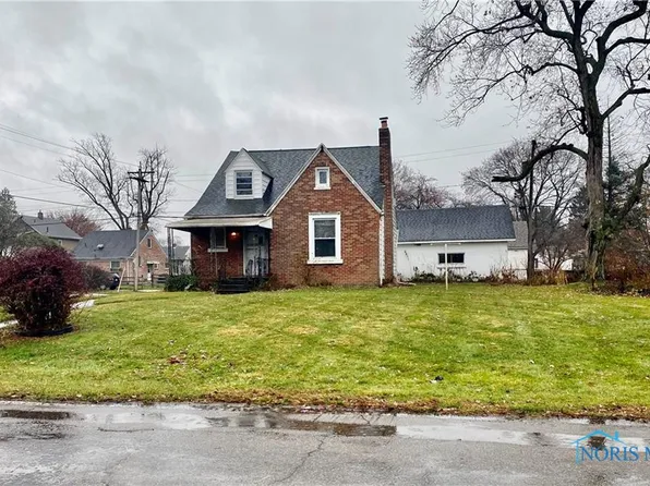 3041 Schneider Rd, Toledo, OH 43614