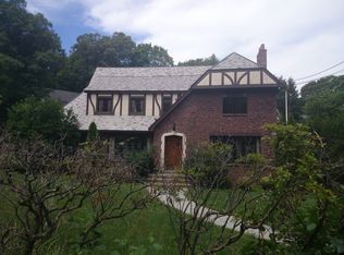 285 Pond St, Jamaica Plain, MA 02130
