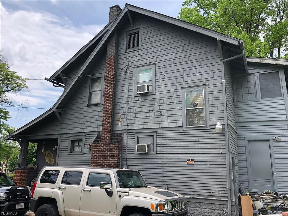 2nd image of 570 Willis Ave