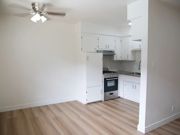 Oxnard apartments — Photo 35