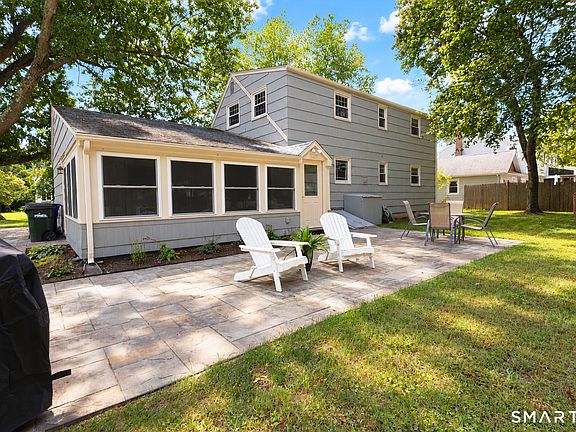 3rd image of 10 Colonial Drive
