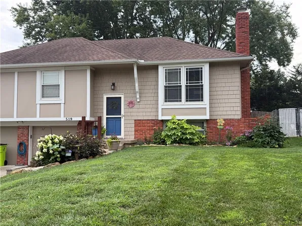 519 Mark Ln, Belton, MO 64012