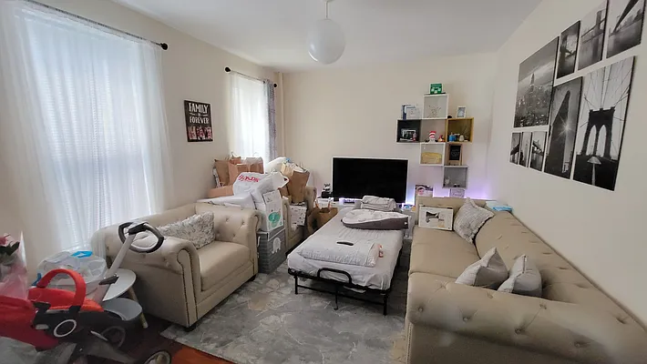 Rented by 82 Realty Group LLC | media 4