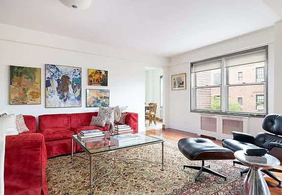 2nd image of 135 Willow St #506/507