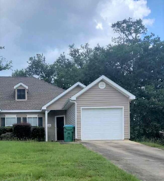 1st image of 13566 Laurel Oaks Ln