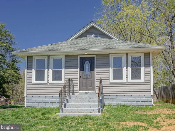 335 W Academy St, Clayton, NJ 08312