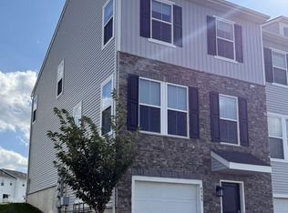 4948 Brookside Ct, Coopersburg, PA 18036