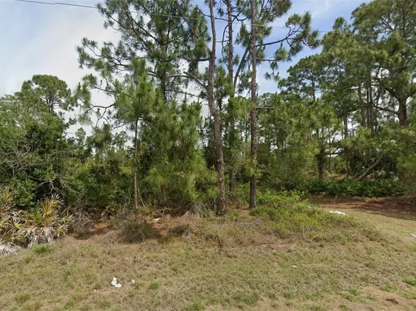 1109 Fogia St E, Lehigh Acres, FL 33974