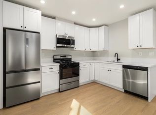 18-00 1827th E #4, Long Beach, CA 90802
