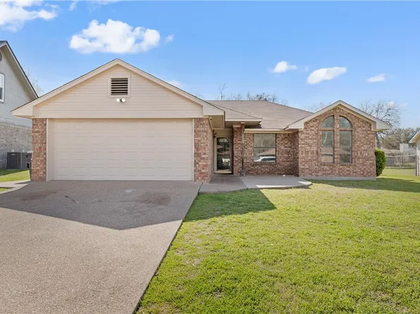 2005 Ramada Dr, Woodway, TX 76712
