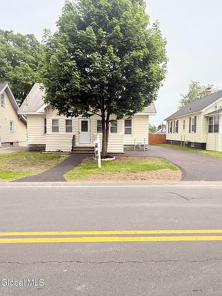 3rd image of 1231 N Westcott Road