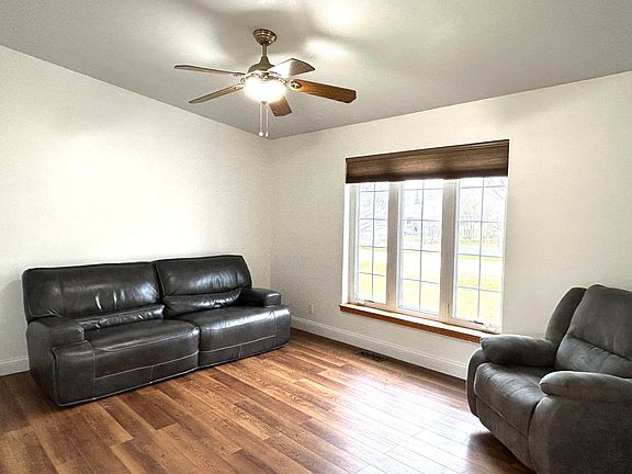 4th image of 2738 S 2nd Ave