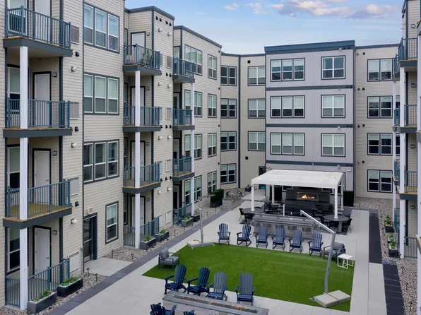 Six Points at Bloomfield Station