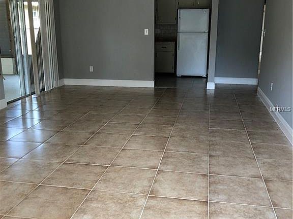 3rd image of 541 Hibiscus Way #8-C
