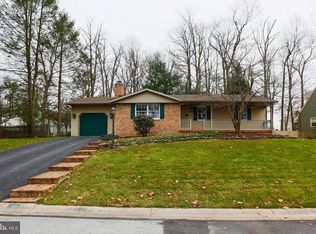 30 Bragg St, Hanover, PA 17331