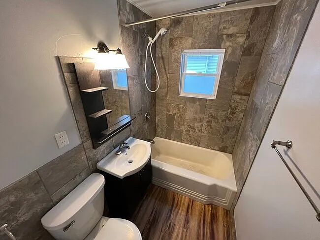 828 S 9th Ave — Photo 11