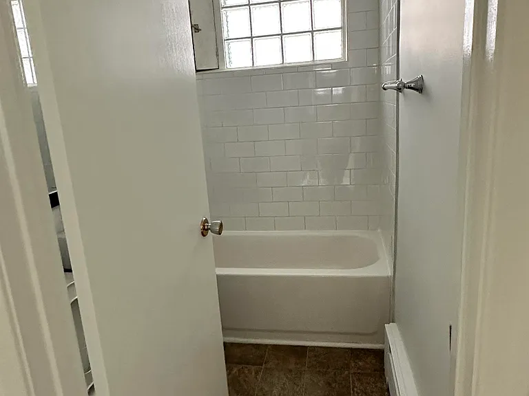 30 Carlton St #7 — Photo 8