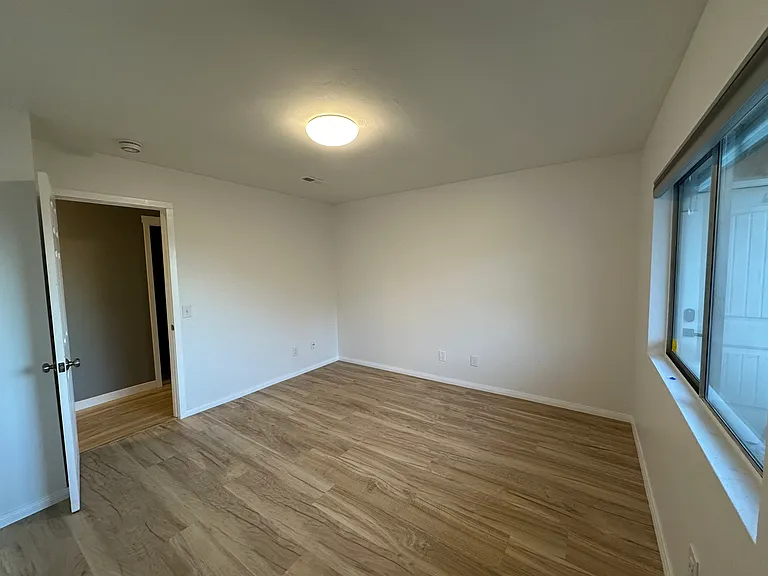 4262 Mesa Vista Way #8 — Photo 15
