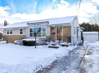 413 E 36th St, Erie, PA 16504
