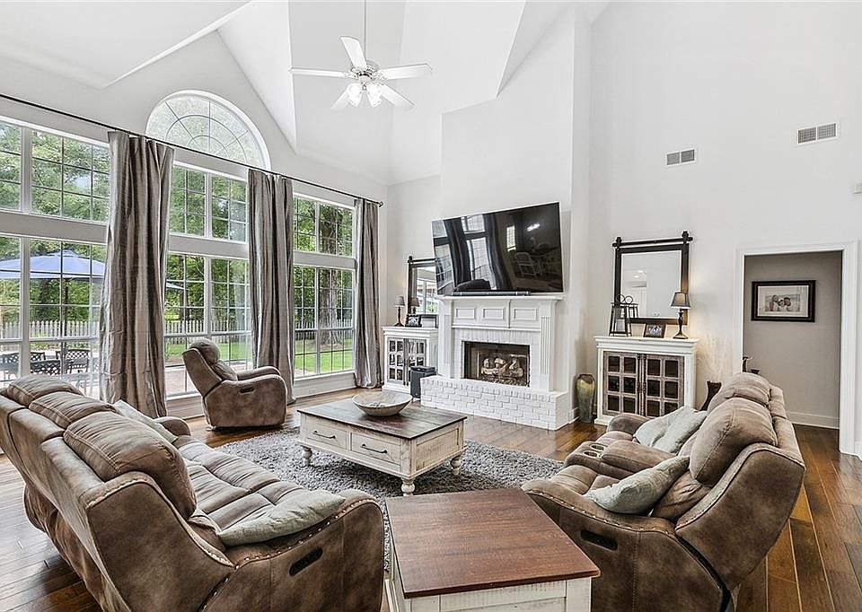 1472 Woodmere Dr, Mandeville, LA 70471 Zillow