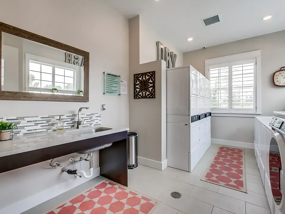 The Station Apartments at Gateway