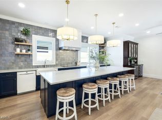 6123 Manchester Pl, Naples, FL 34110