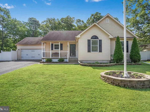 2 Stone Gate Dr, Little Egg Harbor, NJ 08087