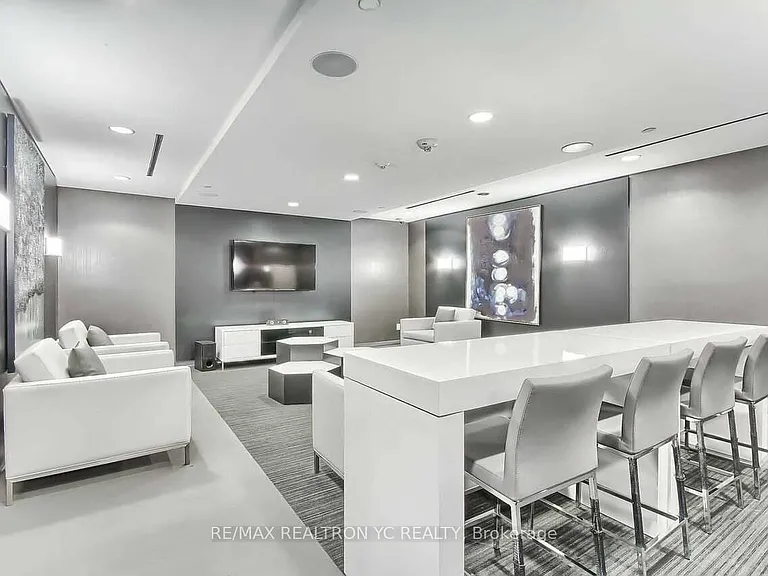 51 E Liberty St #1705 — Photo 25