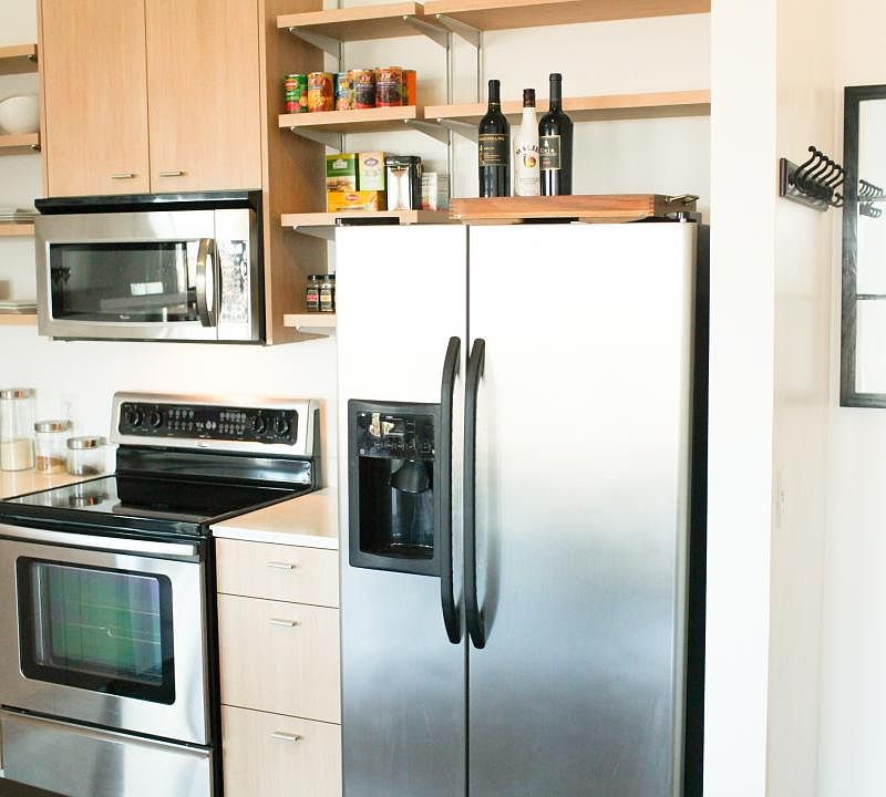 Kitchen Area - Stainless steel appliances