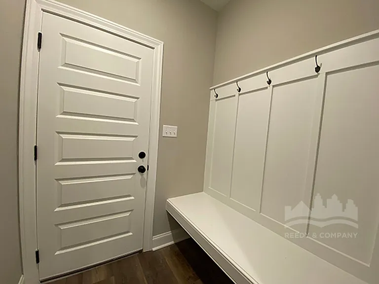 565 Beau View Way — Photo 13