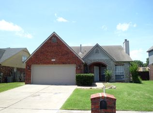 1420 N Yellowood Ave, Broken Arrow, OK 74012