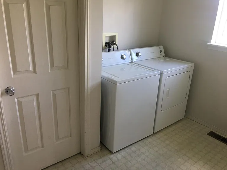 434 Greenway Ave — Photo 5