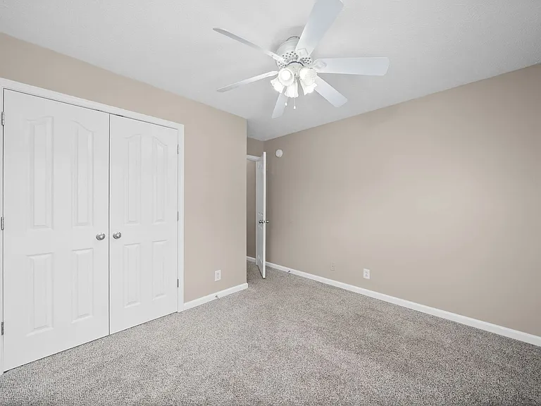 3932 Gaine Dr — Photo 22