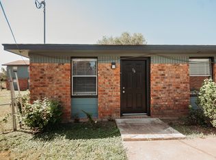 2700 Sunny Ln #17, Taylor, TX 76574