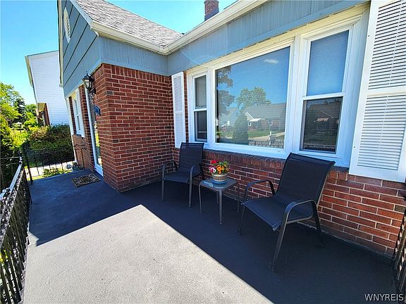 5th image of 204 Renwood Ave