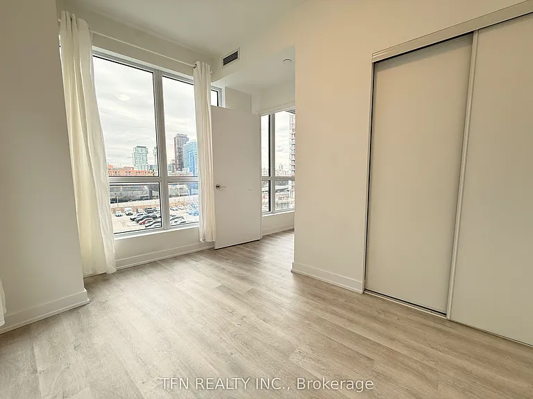 15 Richardson St #432 — Photo 5