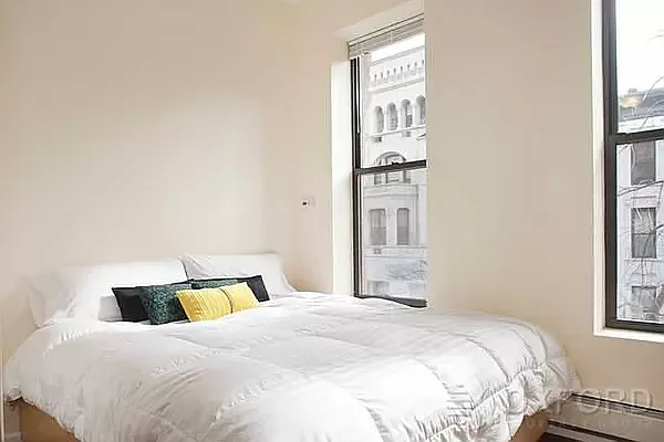 Rented by Oxford Property Group | media 7