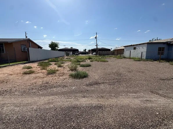 1031 S Martinez Rd, Pecos, TX 79772