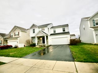 2376 Angelfire Dr, Grove City, OH 43123