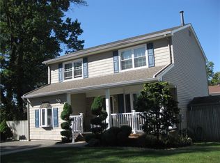 34 Catherine St, Sewaren, NJ 07077